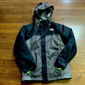 North Face Boys’ winter jacket. Size Medium (10/12)